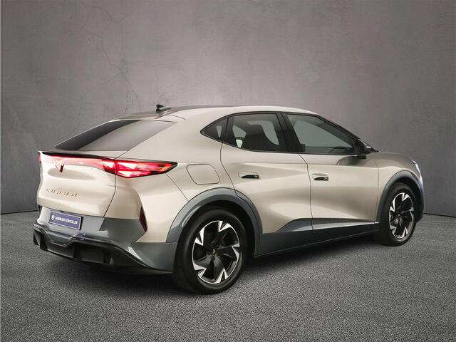 Cupra Tavascan Business 286pk Automaat Warmtepomp, Adaptive cruise control, Elektrische achterklep, LED koplampen, Navigatie, Achteruitrijcamera, Stoelverwarming