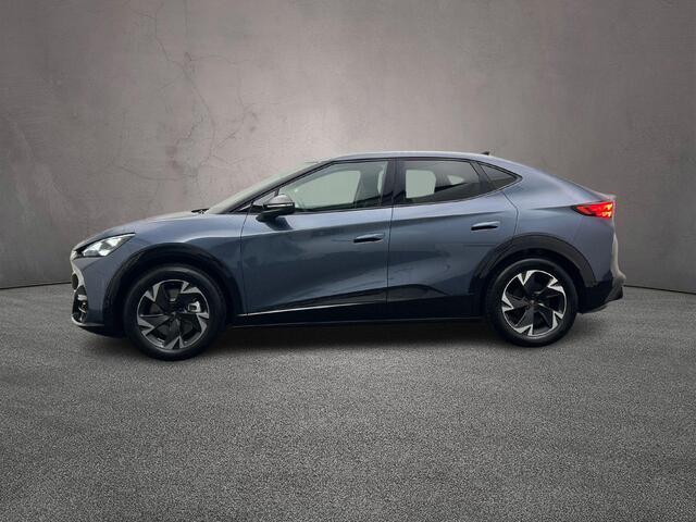 Cupra Tavascan Adrenaline 286pk Automaat Warmtepomp, Adaptive cruise control, Verwarmde voorruit, Achteruitrijcamera, LED koplampen, Navigatie, Stoelverwarming