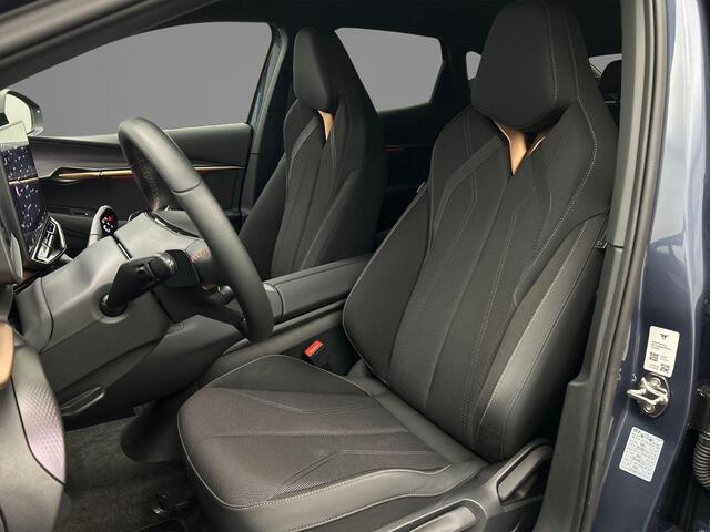 Cupra Tavascan Adrenaline 286pk Automaat Warmtepomp, Adaptive cruise control, Verwarmde voorruit, Achteruitrijcamera, LED koplampen, Navigatie, Stoelverwarming