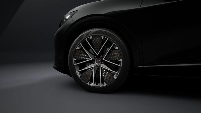 Cupra Tavascan 77kWh Elektromotor 340 1AT VZ Extreme | CUP-kuipstoelen vóór, Nappa leder Enceladus Grey | Digitaal instrumentenpaneel (Virtual Cockpit) | Draadloze Apple CarPlay(TM), Android Auto(TM)