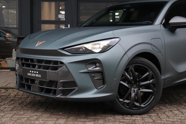 Cupra Terramar 1.5 TSI 272pk e-Hybrid VZ America's CUP | Panoramadak | SennHeiser Audio | Elektrisch verstelbare Voorstoelen |