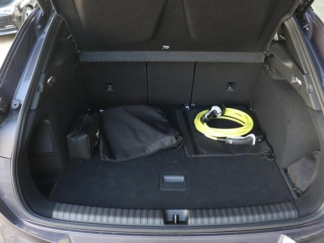 Cupra Terramar 1.5 TSI 272PK e-Hybrid VZ Performance | 2.000kg Trekgewicht! | Panoramadak | SennHeiser Audio | Elek. Voorstoelen | Adaptieve Cruise Control |