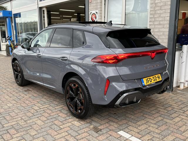 Cupra Terramar 1.5 TSI e-Hybrid VZ Performance / AUTOMAAT/ PANO/ 272 PK/ SENNHEISER/ ELEKTR STOEL/ ALCANTARA/ HEAD-UP DISPLAY/ 360 CAMERA/ PARK. SENSOREN/ STOEL-STUUR VERWARM./ KEYLESS/ 19" LMV/ CLIMA 3-ZONE/ STANDKACHEL/ RIJ-MODI