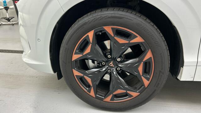 Cupra Terramar 1.5 TSI e-Hybrid Business