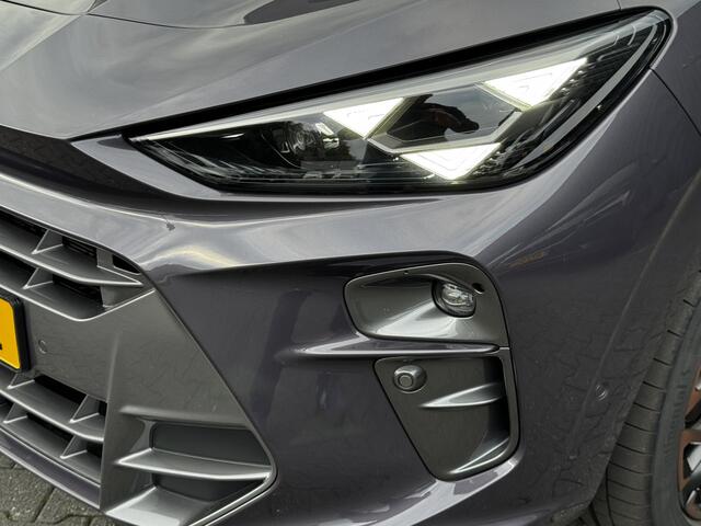 Cupra Terramar 1.5 TSI e-Hybrid VZ America s CUP Panoramadak / Lage km stand / 360 Camera