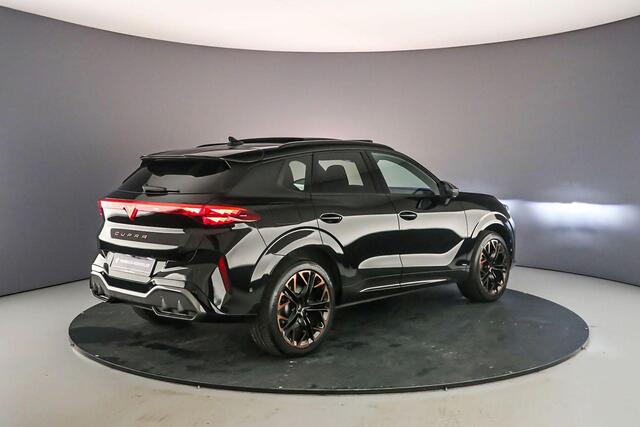 Cupra Terramar VZ Performance 1.5 TSI e-Hybrid 272pk DSG Automaat Panoramadak, Lederen bekleding, 360 camera, Adaptive cruise control, Trekhaak, Navigatie, Sennheiser Audio, LED matrix verlichting