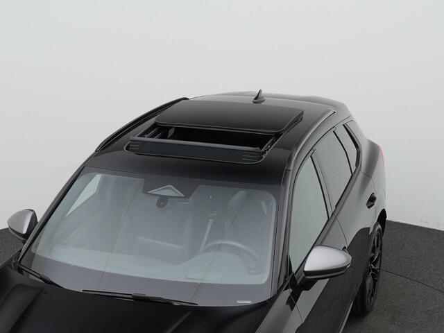 Cupra Terramar 1.5 TSI e-Hybrid 272 pk DSG VZ Performance | Panoramadak | Trekhaak | Leder/Suede | Sennheiser | Geheugenstoel | Matrix LED | Adaptief onderstel | Rondomzicht camera