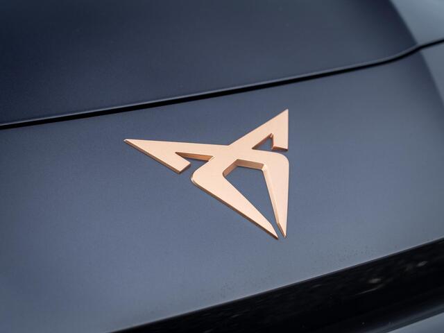 Cupra Terramar 1.5 TSI e-Hybrid VZ Performance // panoramadak