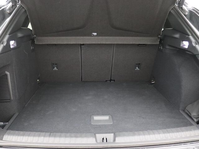 Cupra Terramar 1.5 TSI e-Hybrid VZ Performance 272PK DSG matrix led, Leder, trekhaak, Sennheiser audio, 360gr. camera, head-up display, alarm, elektrisch glazen panorama-dak, winterpakket, adaptive cruise met travel assist, side assist, virtual pedal, keyless, 20" licht