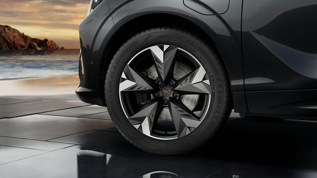 Cupra Terramar 1.5 TSI e-Hybrid 204 6DSG Business | 360 graden camera | Achteruitrijcamera | Draadloze Apple CarPlay(TM), Android Auto(TM)