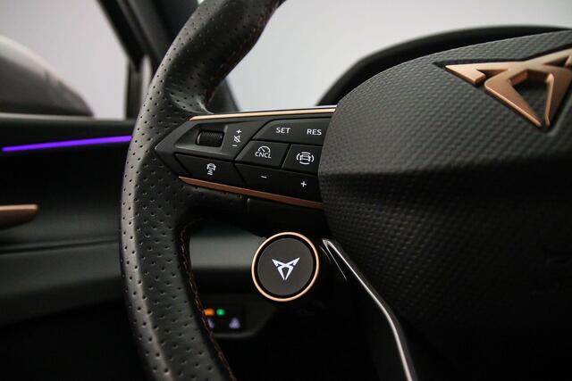 Cupra Terramar Business 1.5 TSI eHybrid 204pk DSG Automaat Trekhaak, LED matrix koplampen, Adaptive cruise control, Elektrische achterklep, Stoelverwarming