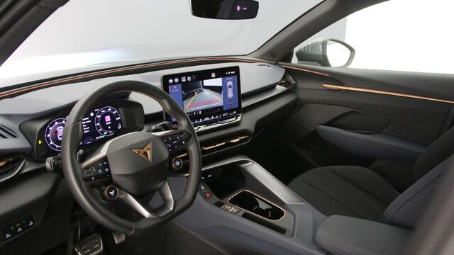 Cupra Terramar Business 1.5 TSI eHybrid 204pk DSG Automaat Trekhaak, Adaptive cruise control, Elektrische achterklep, Achteruitrijcamera, Stuurwiel verwarmd