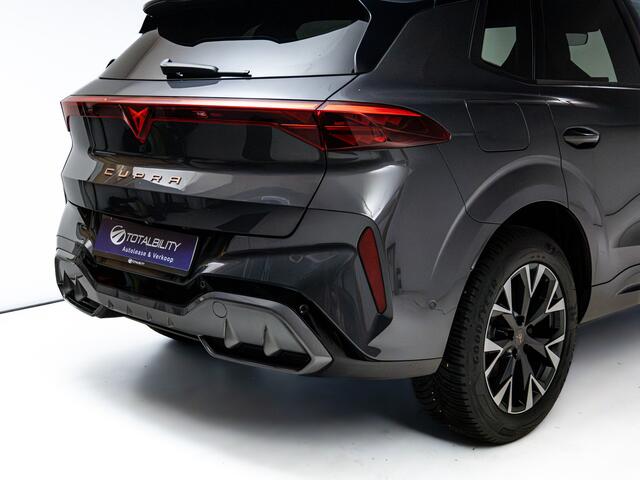 Cupra Terramar 1.5 TSI e-Hybrid Business | Elec. stoel(en) met geheugen | Stoel- & Stuurverw. | Elec. achterklep | 360 Camera | Travel assist, Sfeerverlichting, Navigatie, App. connect, All season banden, Adap. Cruise