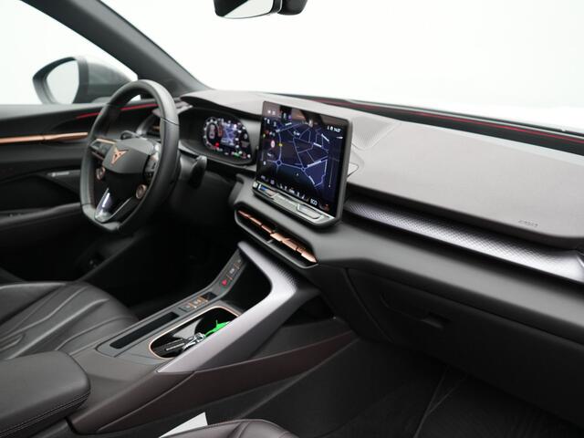 Cupra Terramar 1.5 TSI e-Hybrid VZ Copper Edition PHEV 272pk DARK VOID METALLIC | Panodak | Head Up | Adaptive Cruise | 360 Camera | Lederen Sportstoelen Memory & Verwarmd | Sennheiser Premium Audio | Matrix LED | Sfeerverlichting | Stuur Verwarmd | Keyless | Blis |