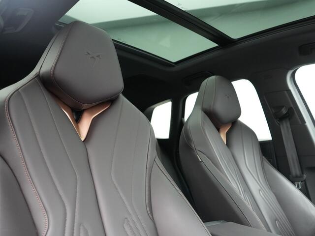 Cupra Terramar 1.5 TSI e-Hybrid VZ Copper Edition PHEV 272pk DARK VOID METALLIC | Panodak | Head Up | Adaptive Cruise | 360 Camera | Lederen Sportstoelen Memory & Verwarmd | Sennheiser Premium Audio | Matrix LED | Sfeerverlichting | Stuur Verwarmd | Keyless | Blis |