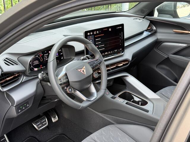 Cupra Terramar 1.5 TSI e-Hybrid VZ Performance | Pano | 20" | Trekhaak