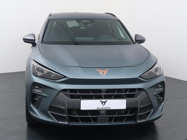 Cupra Terramar 1.5 TSI e-Hybrid VZ America s CUP | 272 PK | SoH 100% | Trekhaak wegklapbaar | Head-up display | Sennheiser geluidssysteem | Lederen bekleding | Fabrieksgarantie tot 10/2030 of 150.000km |