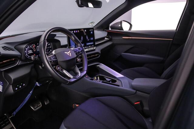 Cupra Terramar Essential 1.5 TSI eHybrid 204pk DSG Automaat Trekhaak, Adaptive cruise control, Achteruitrijcamera, LED koplampen, App connect, Stuurwiel verwarmd
