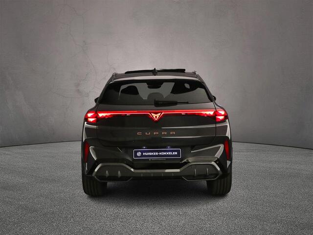 Cupra Terramar Business 1.5 TSI eHybrid 204pk DSG Automaat Trekhaak, Panoramadak, Adaptive cruise control, Stoelverwarming, Achteruitrijcamera, App connect, LED koplampen