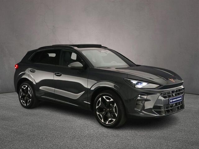 Cupra Terramar Business 1.5 TSI eHybrid 204pk DSG Automaat Trekhaak, Panoramadak, Adaptive cruise control, Stoelverwarming, Achteruitrijcamera, App connect, LED koplampen