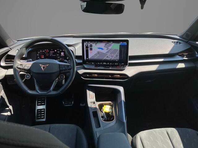 Cupra Terramar 1.5TSIe-Hybrid 200kW/272PK VZ Performance · Panoramadak · Trekhaak · 360°Camera + Parkeersensoren · Garantie t/m 28-04-2030 of 100000km.