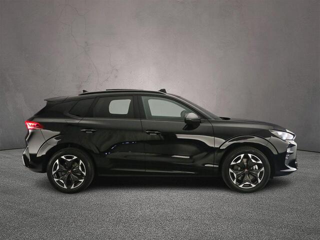 Cupra Terramar Business 1.5 TSI eHybrid 204pk DSG Automaat Trekhaak, Panoramadak, Adaptive cruise control, Elektrische achterklep, Achteruitrijcamera