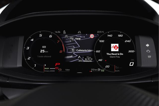 Cupra Terramar 1.5 TSI e-Hybrid 272 PK VZ Performance | S/K-Panodak | Elek. Trekhaak | Matrix LED | Sennheiser | Elek. stoelen | Adapt. Cruise | Stoel-+Stuurverw. | 360 Camera | NAV+App. Connect | ECC | LM 20" | 4153