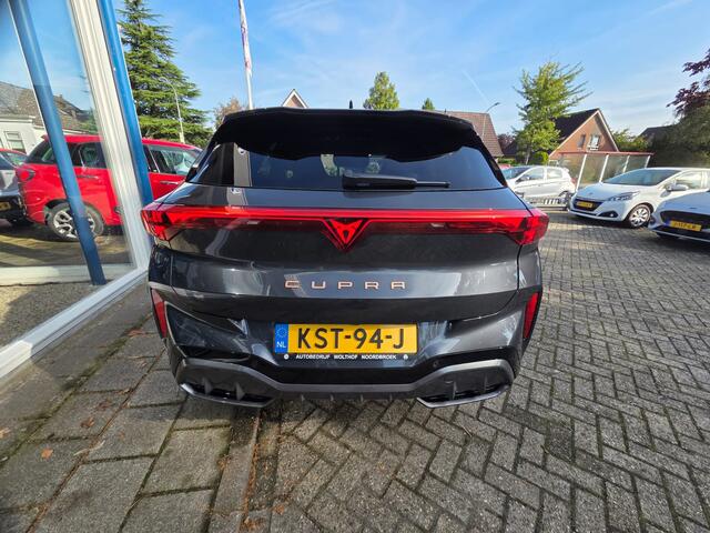 Cupra Terramar 1.5 TSI e-Hybrid Business