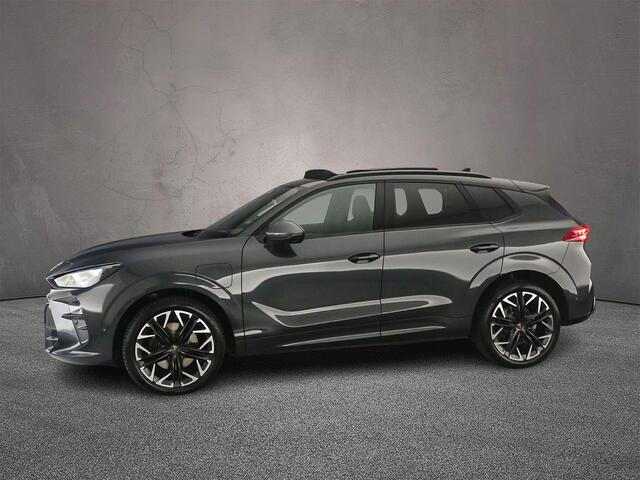 Cupra Terramar 1.5 TSI e-Hybrid VZ Performance 272pk DSG Automaat, Trekhaak, Panoramadak, Sennheiser, 360 camera, Head up display, Stoelverwarming, Stuurverwarming, Matrix LED koplampen, Elektrische achterklep, Parkeersensoren, Navigatie, App-connect