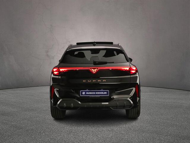 Cupra Terramar 1.5 TSI e-Hybrid VZ Performance 272pk DSG Automaat, Trekhaak, Panoramadak, Sennheiser, 360 camera, Head up display, Stoelverwarming, Stuurverwarming, Matrix LED koplampen, Elektrische achterklep, Parkeersensoren, Navigatie, App-connect