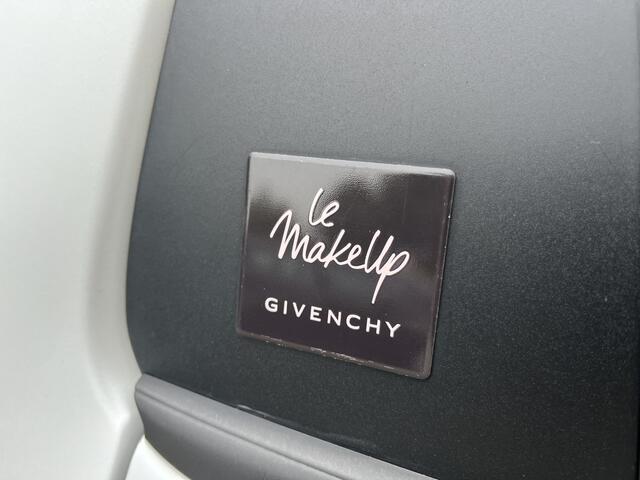 DS DS 3 1.2 PureTech Givenchy Le MakeUp Mat metallic | Airco ECC | Leer | Camera | LED | Cruise Control | Navigatie | Stoelverwarming | HiFiSystem | Isofix | NAP |