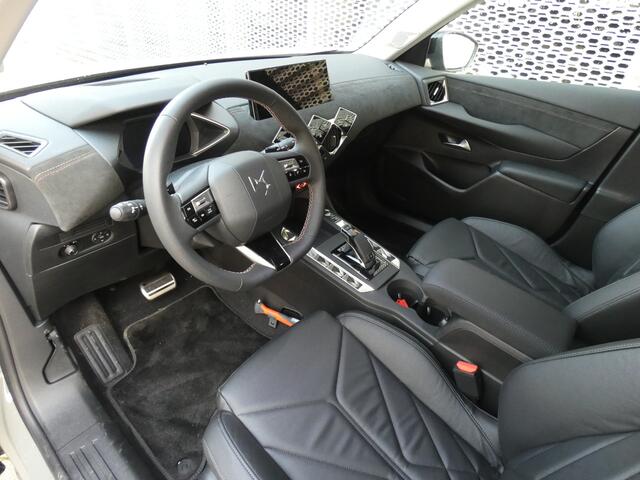 DS DS 3 1.2 Hybrid 136PK Performance Line | 18 INCH | Adaptive cruise | Stoel verwarming |