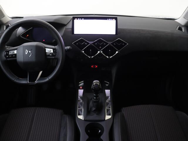 DS DS 3 1.2 PureTech 100PK Performance Line | Navigatie | Dodehoek bewaking | Head-up display |