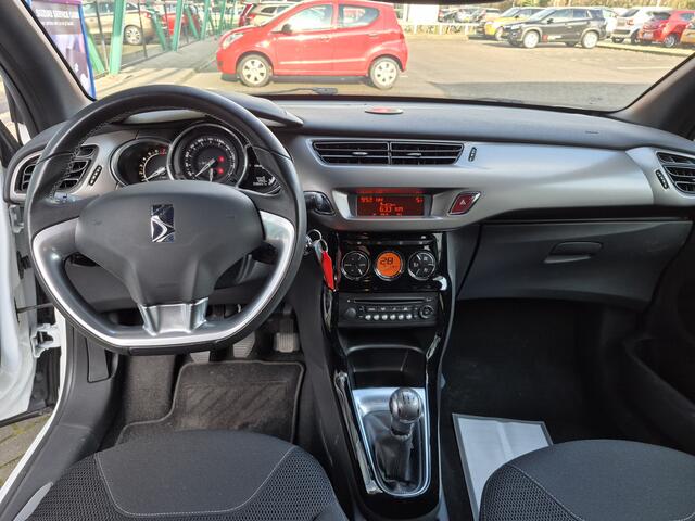 DS DS 3 1.2 PureTech So Chic 82pk | Climate Control | Cruise Control | Parkeersensoren | Lage Kilometerstand |
