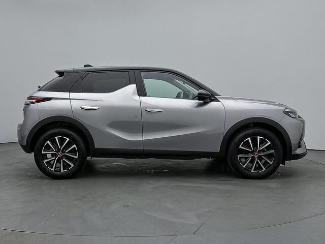 DS DS 3 SUV Performance Line 130 pk Automaat | Navigatie | Achteruitrijcamera | Parkeersensoren Voor en Achter | Alcantara Bekleding | LED Koplampen | Dodehoek Detectie | DAB Ontvanger | Adaptieve Cruise Control | 17" Lichtmetalen Velgen | Apple Carplay/Android A