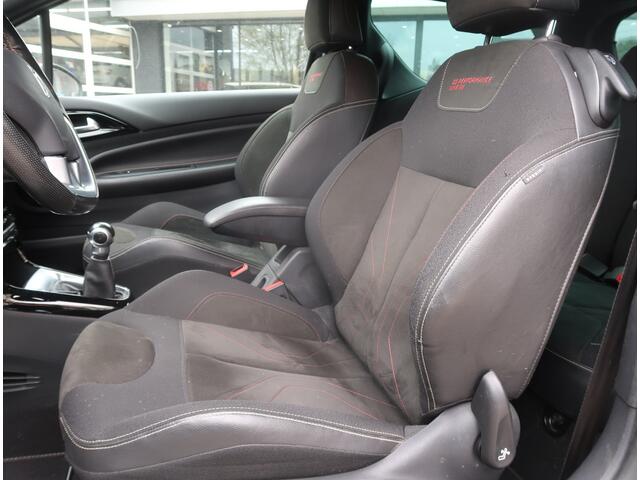 DS DS 3 110 Pk Benzine *** Performance Line *** Navigatie * Achteruitrij Parkeer Camera * Climate & Cruise Control * Apple Car Play * Vingerhoets: Vierde Generatie Eersteklas Service !
