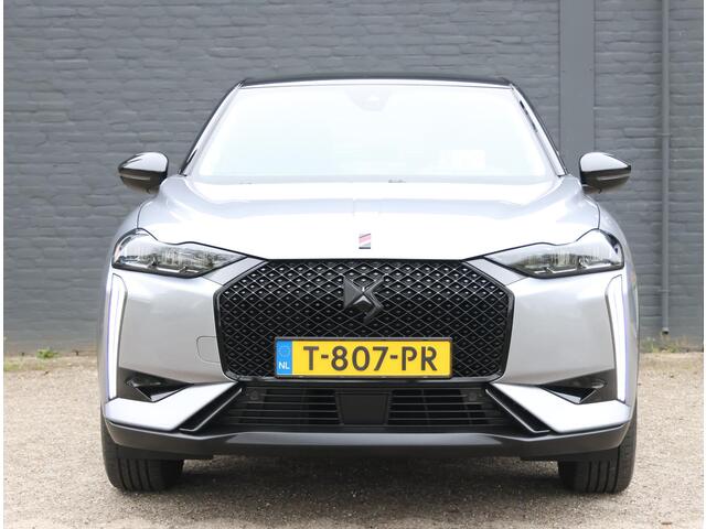 DS DS 3 Performance Line+ 54kWh | 1ste eigenaar | AppleCarPlay/AndroidAuto | 3 FASE | Head-Up Display | Navigatie | Parkeersensoren | Cruise Control | Climate Control | Isofix |
