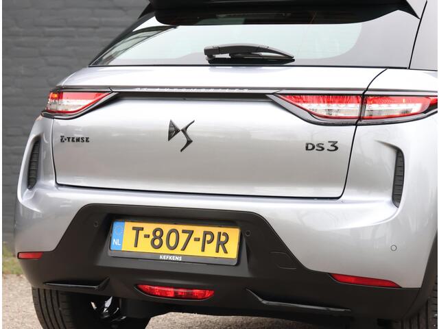 DS DS 3 Performance Line+ 54kWh | 1ste eigenaar | AppleCarPlay/AndroidAuto | 3 FASE | Head-Up Display | Navigatie | Parkeersensoren | Cruise Control | Climate Control | Isofix |