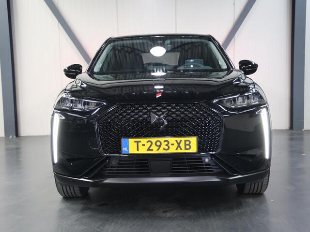 DS DS 3 E-Tense Performance Line 54 kWh 156PK | 1ste eigenaar | AUTOMAAT | AppleCarPlay/AndroidAuto | Navigatie | Climate Control | Adaptief Cruise Control | 360'Camera | Alcantara | Keyless | Head-Up Display | Privacy Glass | Isofix | Warmtepomp |