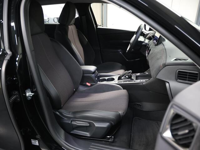 DS DS 3 E-Tense Performance Line 54 kWh 156PK | 1ste eigenaar | AUTOMAAT | AppleCarPlay/AndroidAuto | Navigatie | Climate Control | Adaptief Cruise Control | 360'Camera | Alcantara | Keyless | Head-Up Display | Privacy Glass | Isofix | Warmtepomp |