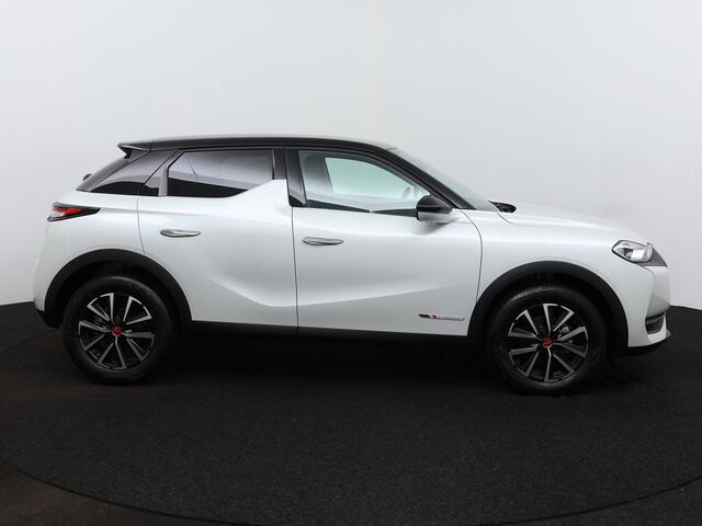 DS DS 3 CROSSBACK 100pk Performance Line | Navigatie | Achteruitrijcamera | 17"Lichtmetalen velgen |