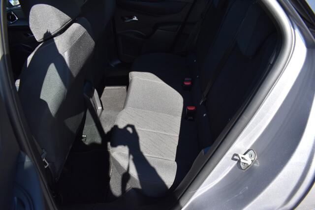DS DS 3 CROSSBACK 1.2 PureTech Montmartre / Climate control / Carplay / Parkeerhulp