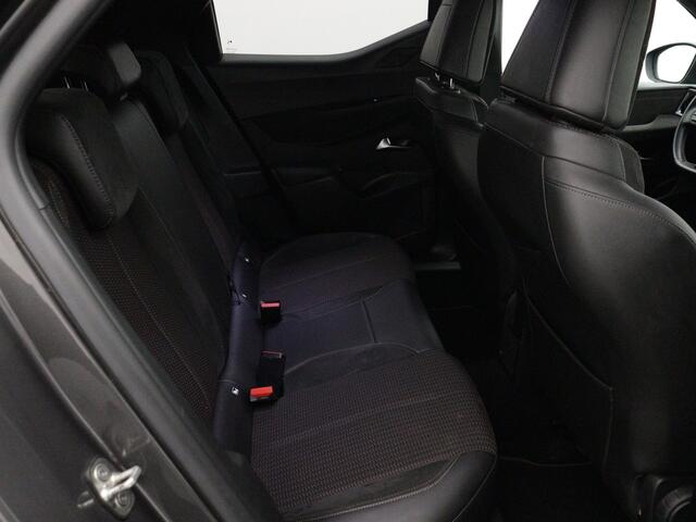 DS DS 3 CROSSBACK 130 PK Automaat Performance Line | Rijklaar | Trekhaak |