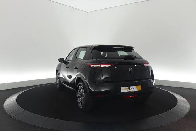 DS DS 3 CROSSBACK PureTech 100 Montmartre | Parkeersensoren | Apple Carplay | Allseason Banden | Navigatie | Climate Control