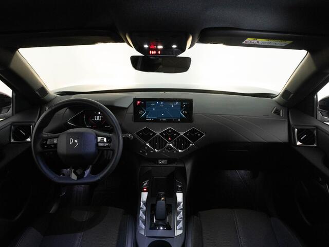 DS DS 3 CROSSBACK E-Tense 136 PK 50 kWh Performance Line | Navigatie | Trekhaak | Cruise Control |