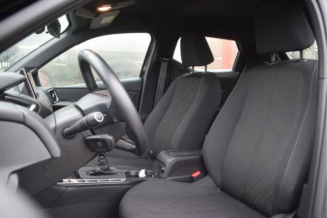 DS DS 3 CROSSBACK 1.2 PureTech Montmartre Carplay | DAB | PDC | LMV | AC | Bluetooth | Cruise