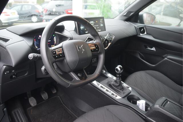 DS DS 3 CROSSBACK 1.2 PureTech Montmartre Carplay | DAB | PDC | LMV | AC | Bluetooth | Cruise