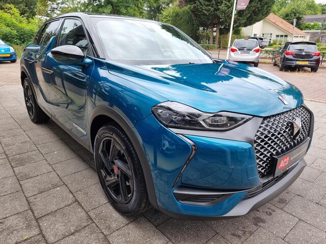 DS DS 3 CROSSBACK two tone 1.2 PureTech Performance Line+
