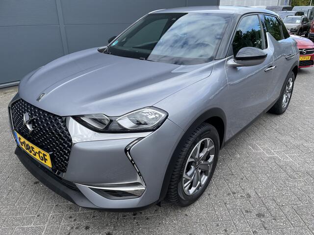 DS DS 3 CROSSBACK 100pk Business (Naviatie - Automatische Airco - 17" incl 4S - Apple Carplay - Parkeersensoren)