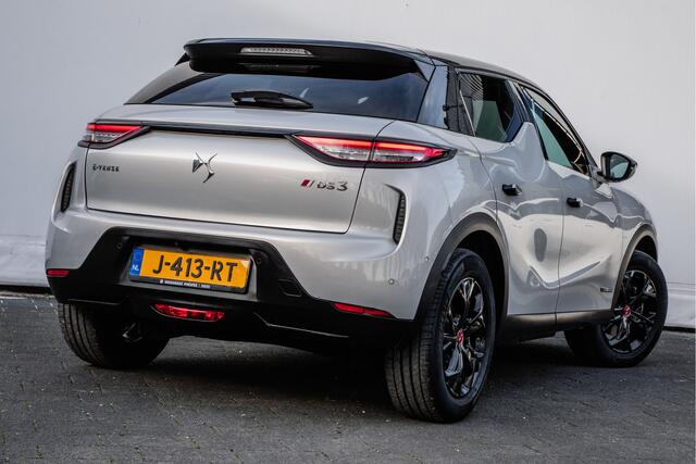 DS DS 3 CROSSBACK E-Tense Performance line 50 kWh 3-Fase/ Stoelverwarming/ Camera/ Navigatie/ Carplay/ Half leer